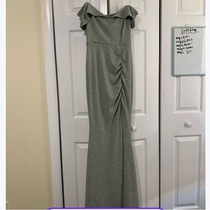 Prom dress only worn  once!!!